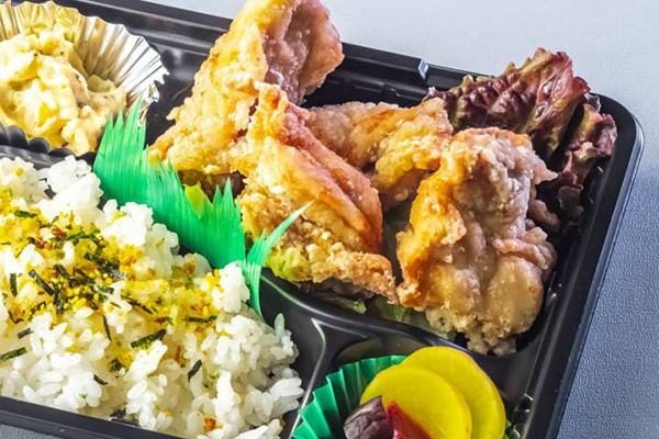 手仕込み鶏の唐揚げ弁当